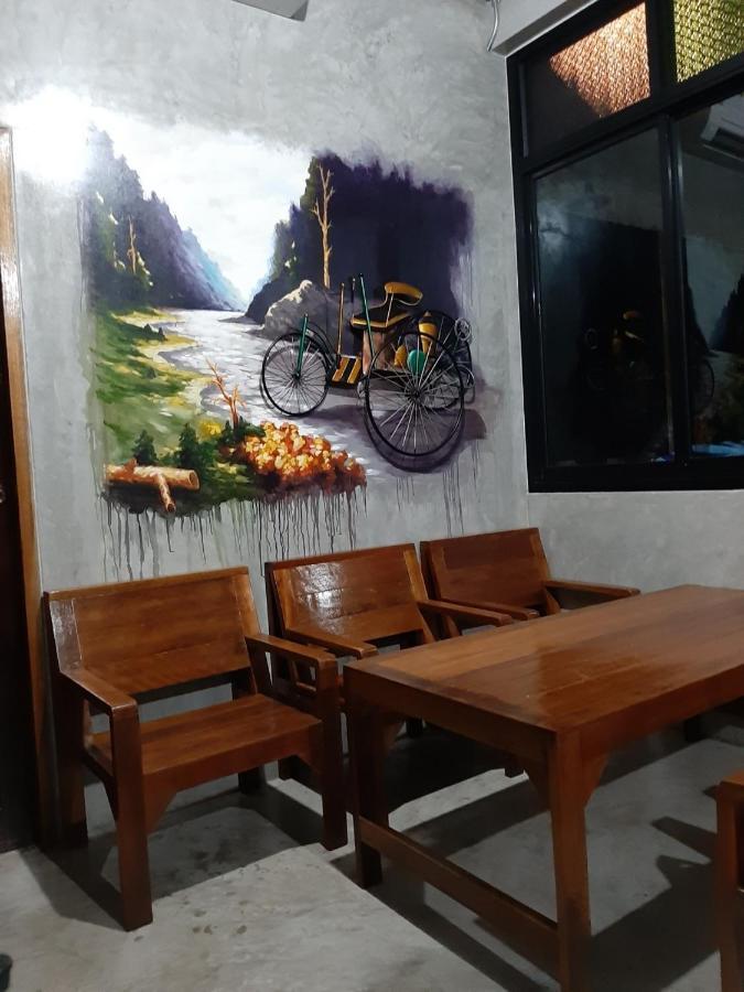 Baan Rabiangdao Uthaithani Uthajthani Kültér fotó